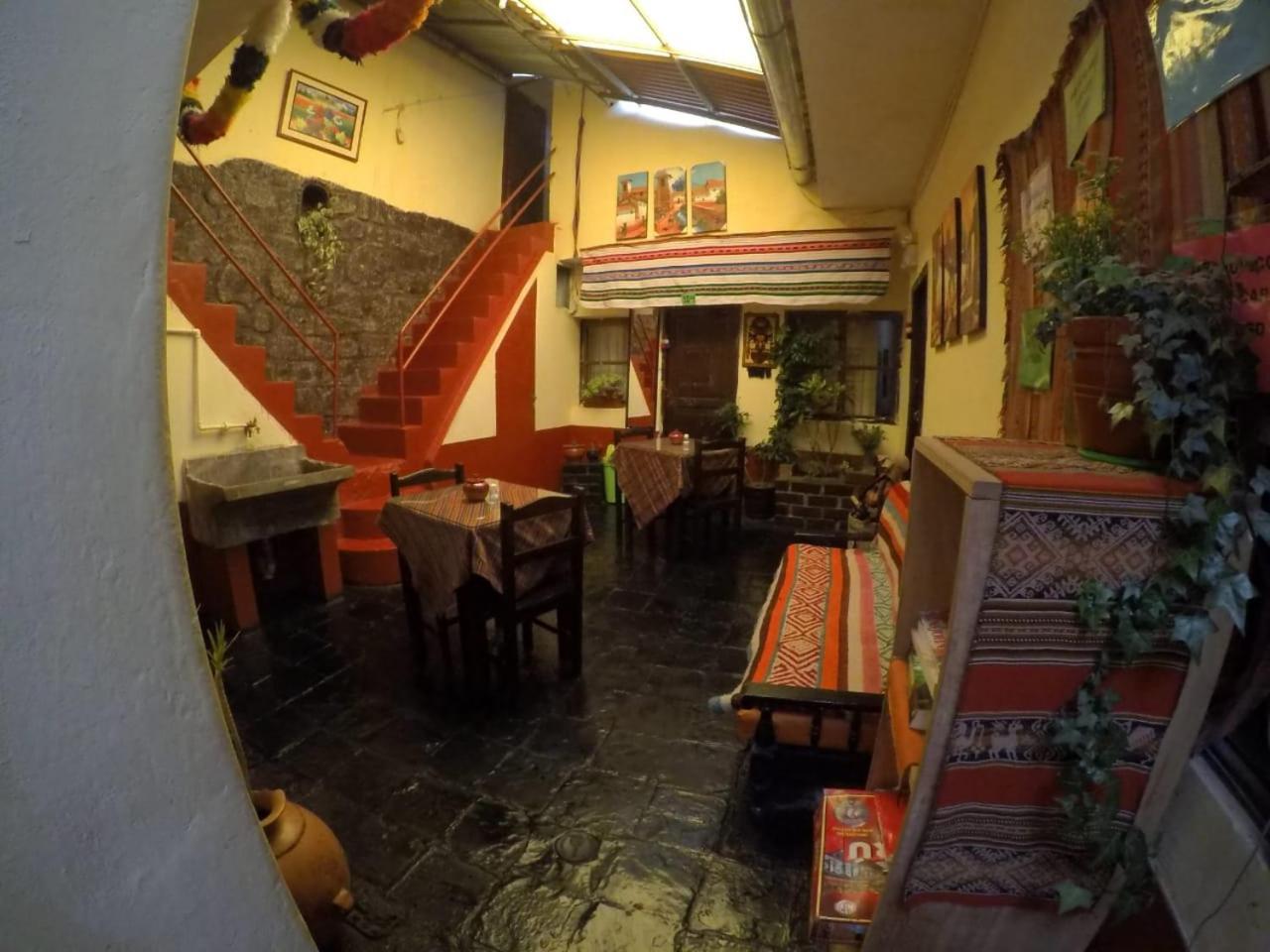 Auquis Ccapac Guest House Куско Екстериор снимка